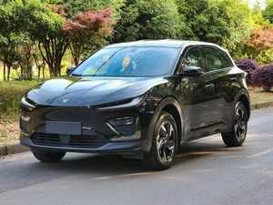 2024 500 First Edition, Autonomía NEDC de 601-700 km, Potencia de 50-100 kW, Batería de 70-90 kWh, Plataforma Cloud River, SUV Compacto, Económico - Product Image 2