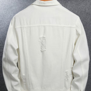 Veste en jean blanche déchirée pour homme, style streetwear urbain, vêtement d'extérieur de haute qualité - Product Image 5