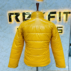 Diseño único de alto impacto El mejor material para hombres Chaqueta acolchada amarilla Chaquetas de nylon de poliéster para hombres Chaquetas acolchadas para hombres de calle principal - Product Image 3