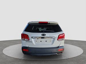 Kia Sorento R TLX 2010, SUV Mediano en Buen Estado, con 2 Llaves, Navegador, Asientos de Cuero, Volante a la Izquierda, ¡Excelente Estado! - Product Image 2