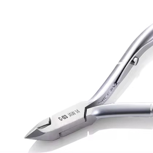 NGHIA NIPPERS Pince à cuticules en acier inoxydable C-03 plaqué gris Fabriqué au Vietnam Outil professionnel de soin des ongles de haute qualité - Product Image 1