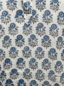 Kurta long classique à imprimé floral élégant pour homme |   100% coton, manches longues |   Kurta ethnique à la mode imprimé à la main - Product Image 3