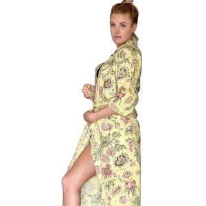 Kimono de satén floral más vendido, vestido informal de algodón, tamaño libre, Orden de botones, alta demanda, exportador indio, Patchwork, lavable - Product Image 2