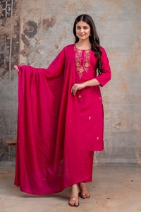 Conjunto de Kurti y Pantalón de Algodón de Fabricante Indio, Precio al por Mayor, Ropa Femenina de Diseño Indio, Ligera, para Bodas - Product Image 3