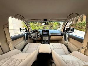 LandCruiser Prado TXL VXR 2020 - Product Image 3
