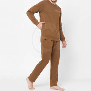 Survêtements confortables et respirants pour hommes coupe-vent ensembles personnalisables pour le service OEM de la saison du printemps disponible - Product Image 4