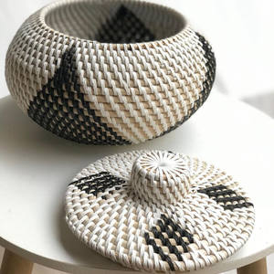 Cestas de almacenamiento de ratán natural superventas con patrón único para el hogar y el almacenamiento hechas a mano de Vietnam - Product Image 3