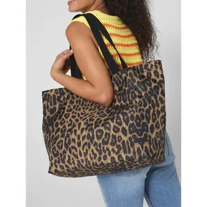 Borsa Tote con Stampa Leopardata, Gadget Promozionale Sostenibile per Shopper - Product Image 1