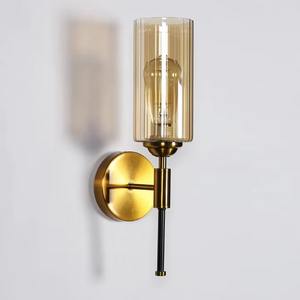 Los apliques de pared de metal y vidrio personalizables más demandados ofrecen una solución de iluminación refinada que nunca se siente voluminosa. - Product Image 4