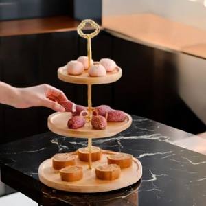 Support à gâteau en bois fabriqué à la main avec base en métal doré parfait pour l'utilisation de service de gâteau de fête d'anniversaire - Product Image 5