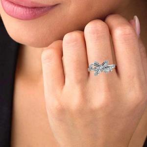 Top Trending Round Diamond 925 Silver Bowknot Style Cocktail Ring para mujer Compromiso Anillo fino al mejor precio - Product Image 4