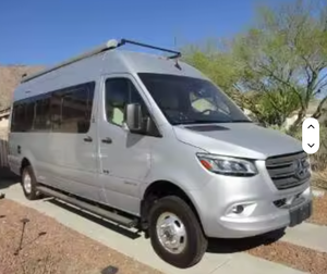 Autocaravana Winnebago Clase B RV Boldt 70BL nueva para acampar - Product Image 3