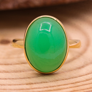 Anillo de crisoprasa verde Natural de oro amarillo de 18 quilates sólido hecho a mano, anillo Horizontal en forma de cabujón ovalado, joyería fina para mujer - Product Image 4