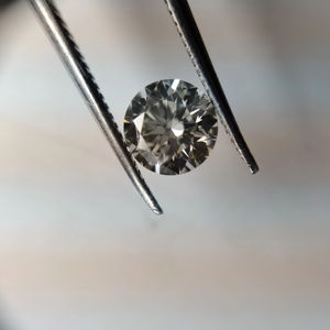 เพชรแท้ทรงบริลเลียนท์ 10 หนามุม ขนาด 3.00 มม. คุณภาพเยี่ยม ความสะอาดระดับ VS สี GH สีขาวธรรมชาติ - Product Image 3