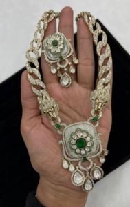 Collier et boucles d'oreilles tendance et très vendus, design Sabyasachi lion, style fusion MOP Kundan Ad, chaîne ornée d'Ad - Product Image 2