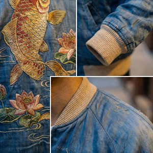 Chaqueta Bomber Azul Satinada para Hombre, Chaqueta Sukajan Vintage con Bordado Japonés de Carpa Koi y Loto, Abrigo de Recuerdo - Product Image 6