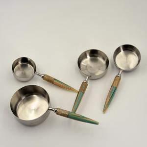 Tazas y Cucharas Medidoras de Acero Inoxidable con Mango de Resina para Café en Polvo, para Uso en Cocina, Hotel y Restaurante, a Bajo Precio - Product Image 1