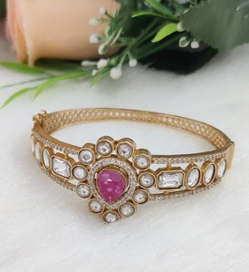 สร้อยข้อมือ polki ทองเหลืองแบบเปิดได้สำหรับผู้หญิงหรูหราระดับพรีเมียมเหมาะสำหรับงานปาร์ตี้สวมใส่สบายๆสร้อยข้อมือสวมใส่น้อยที่สุด - Product Image 2