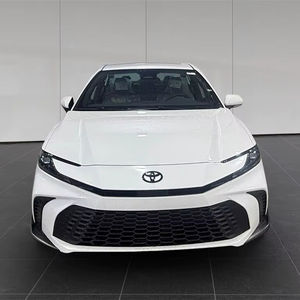 Camry berline 2024, faible kilométrage, conduite à gauche, intérieur foncé, sièges en tissu, transmission automatique, voiture d'occasion à vendre - Product Image 1