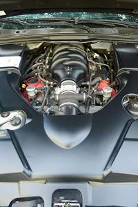 MASERATI GRANTURISMO SPORT d'occasion LHD/RHD 2014 - Product Image 2