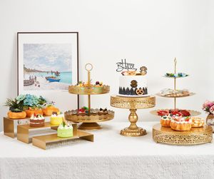 Juego de Soportes para Tartas de Metal Tradicional Diseñado para Reuniones con Estructura Elevada que Permite la Visibilidad de los Postres en Eventos - Product Image 4