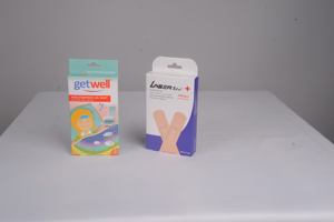 Boîtes en papier écologiques recyclables avec revêtement UV mat gaufré à l'or pour les pansements de premiers soins - Product Image 5