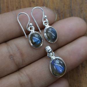 Ensemble de pendentifs de boucles d'oreilles en argent sterling 925 Labradorite de créateur fait à la main beau style vintage pour les femmes pour des cadeaux de fiançailles - Product Image 1