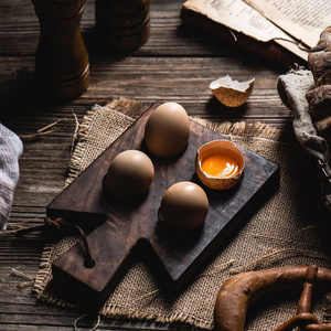 Plateau à œufs en bois rustique support à œufs grande capacité réfrigérateur cuisine comptoir affichage des œufs support de stockage - Product Image 6