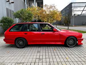 BMW 318i Touring d'occasion, conduite à gauche/droite, 1989 - Product Image 2