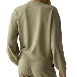 Sweat-shirt français en tricot d'hiver personnalisé, col rond, élasthanne/coton, avec logo sur le devant et manches chauve-souris pour femmes - Product Image 4