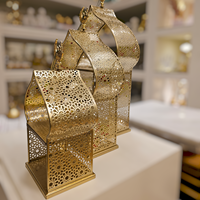 Neu Eingetroffen Kleine Tragbare Handgefertigte Langlebige Tischdekoration Minar-Form Wiederverwendbare Metall-Moschee-Design Eid Ramadan Dekoration
