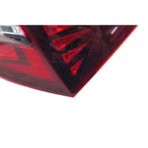 Feu arrière droit SKODA Karoq Série 57A945208C (18>) - Product Image 2