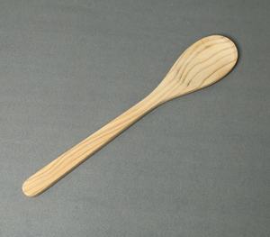 Cuchara para Servir de Madera Natural de Tono Claro Hecha a Mano con Elegantes Patrones de Grano Curvados, Utensilio Decorativo de Mango Largo - Product Image 1