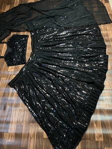 Lehenga Choli noir de créateur indien vintage pour les femmes de mariage et de fête pour un style traditionnel - Product Image 5