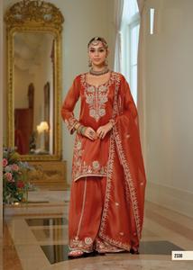 Conjunto Kurti Palazzo con Bordado de Lentejuelas de Chinon, Hermoso y Moderno, para Mujer - Product Image 3