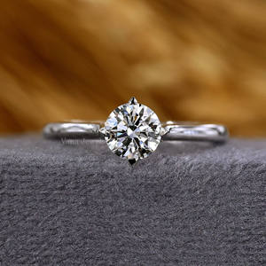 Graceful Compass Prong Lab Grown Diamond Solitaire Engagement Band Bijoux d'anniversaire pour femmes Cadeau Bagues en diamant Produit - Product Image 6