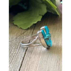 Bague fer à cheval en argent sterling incrustée de turquoise, faite à la main par des artisans Navajo, taille 7.75 - Product Image 4
