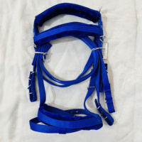 Bridon pour cheval de conception optimale en PP avec rembourrage et bande de nez rembourrée en fourrure, rênes assorties, haute qualité, durable et résistant aux UV