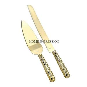 Servidor de pastel para bodas y fiestas y cuchillo chapado en oro con asas de aspecto atractivo del fabricante indio a los precios más bajos - Product Image 1