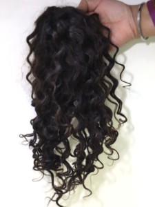 Chignon à clipser en cheveux indiens bouclés - Product Image 2