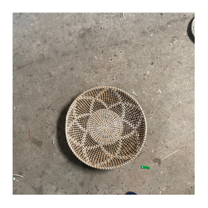 Panier de plaque de jonc de mer vietnamien fait à la main écologique décoratif en osier rotin bambou tenture murale style maison bohème naturel - Product Image 4