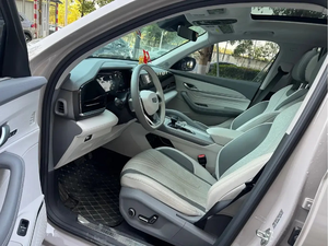 2024 Hybrid SUV 4.1-6L Turbo 163HP 3DHT Transmission Used Gasoline Automatic AC Dark Seats 360 <b>Camera</b> Left R17 - Product Image 3
