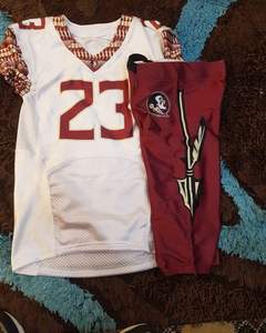 Uniformes de fútbol americano azul marino negro y dorado Conjuntos de sublimación digital Jersey y pantalón uniformes de fútbol juvenil al por mayor - Product Image 6