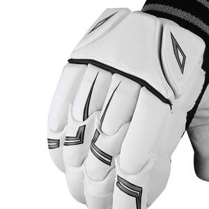 Guantes de bateo de críquet ligeros y transpirables de buena calidad Proveedor directo de fábrica Guantes de bateo de críquet hechos a medida para hombres y mujeres - Product Image 2