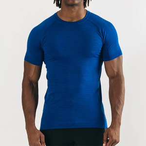 Camiseta deportiva transpirable de sublimación personalizada, camiseta ajustada comprimida de poliéster de LICRA de secado rápido para gimnasio y fitness para hombre - Product Image 3