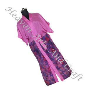 KL005 hermosa chaqueta de seda Vintage Sari Floral chaqueta bohemia de invierno larga hecha a mano con cinturón más cerca Vintage Sari Kimono largo - Product Image 4