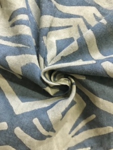 ผ้าฝ้ายพิมพ์ลายด้วยมือ ลายเรขาคณิตชนเผ่า ลายเพชร สีครามและสีธรรมชาติ - Product Image 3