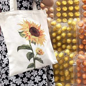 Bolso de lona de algodón orgánico con estampado personalizado para mujer, bolsa de mano 100% de algodón, OEM, hecho en Vietnam, venta al por mayor - Product Image 3