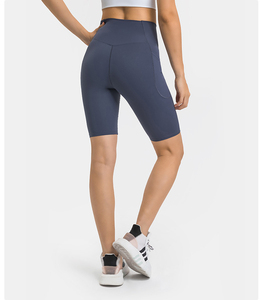 Pantalones cortos de motorista con bolsillos laterales personalizados para mujer, pantalones cortos personalizados para gimnasio, deportes, Yoga, ciclismo, ejercicio de entrenamiento para mujer - Product Image 2