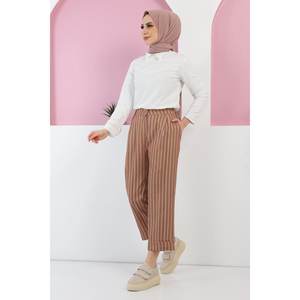 Pantalones Casuales a Rayas de Corte Holgado - Product Image 1